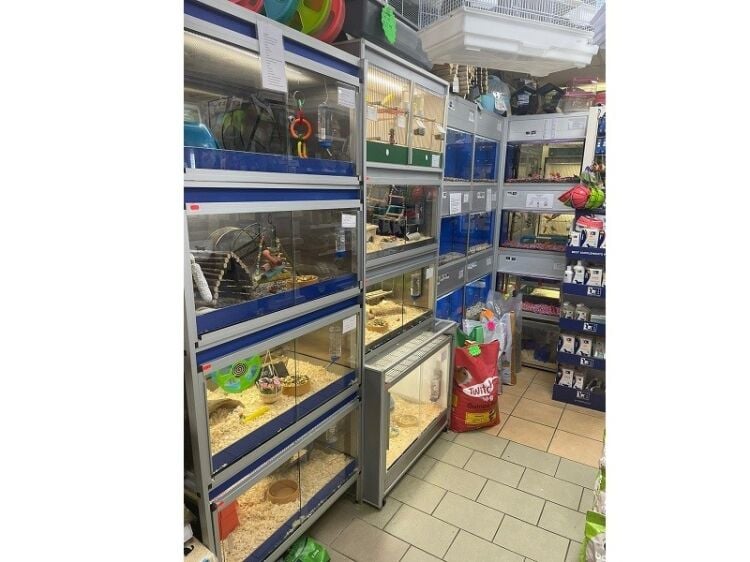 Extremely well established Pet Shop for sale
