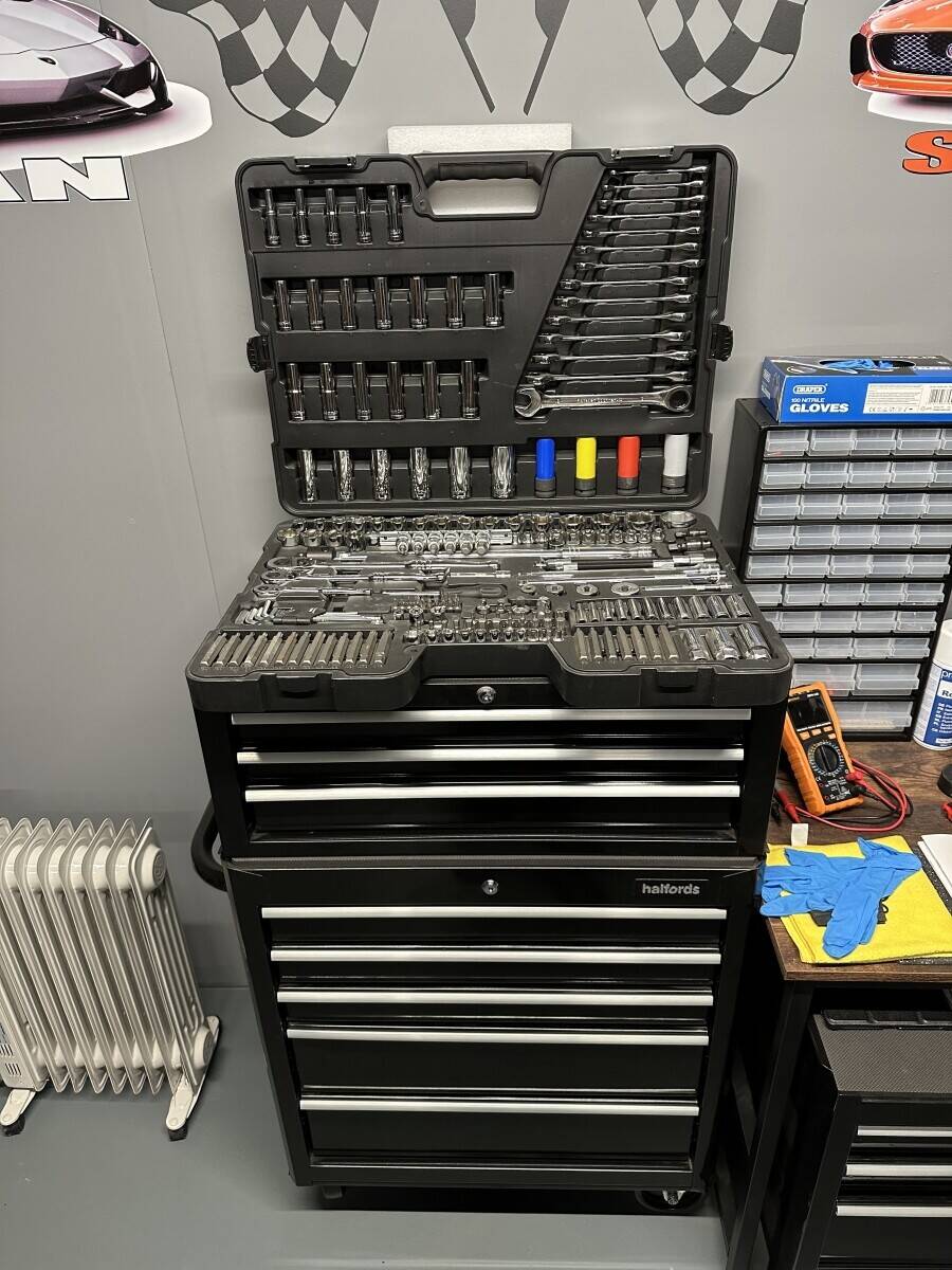 Auto keys, modules programming and tuning fully equipped  Photo 6