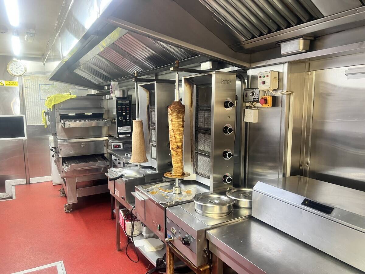 Pizza shop for sale in new bradwell Photo 6