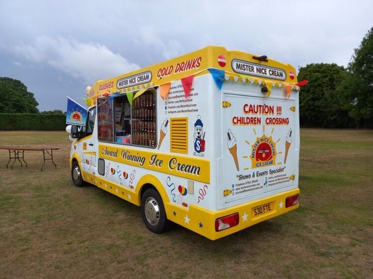 Fully Relocatable, Mobile Ice Cream and Dessert Business for Sale in Oxfordshire Photo 6