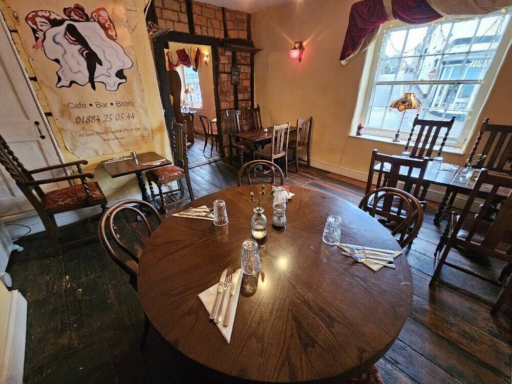 Profitable and Well Presented 40+ Cover Licensed Bistro and Restaurant In A Devon Town