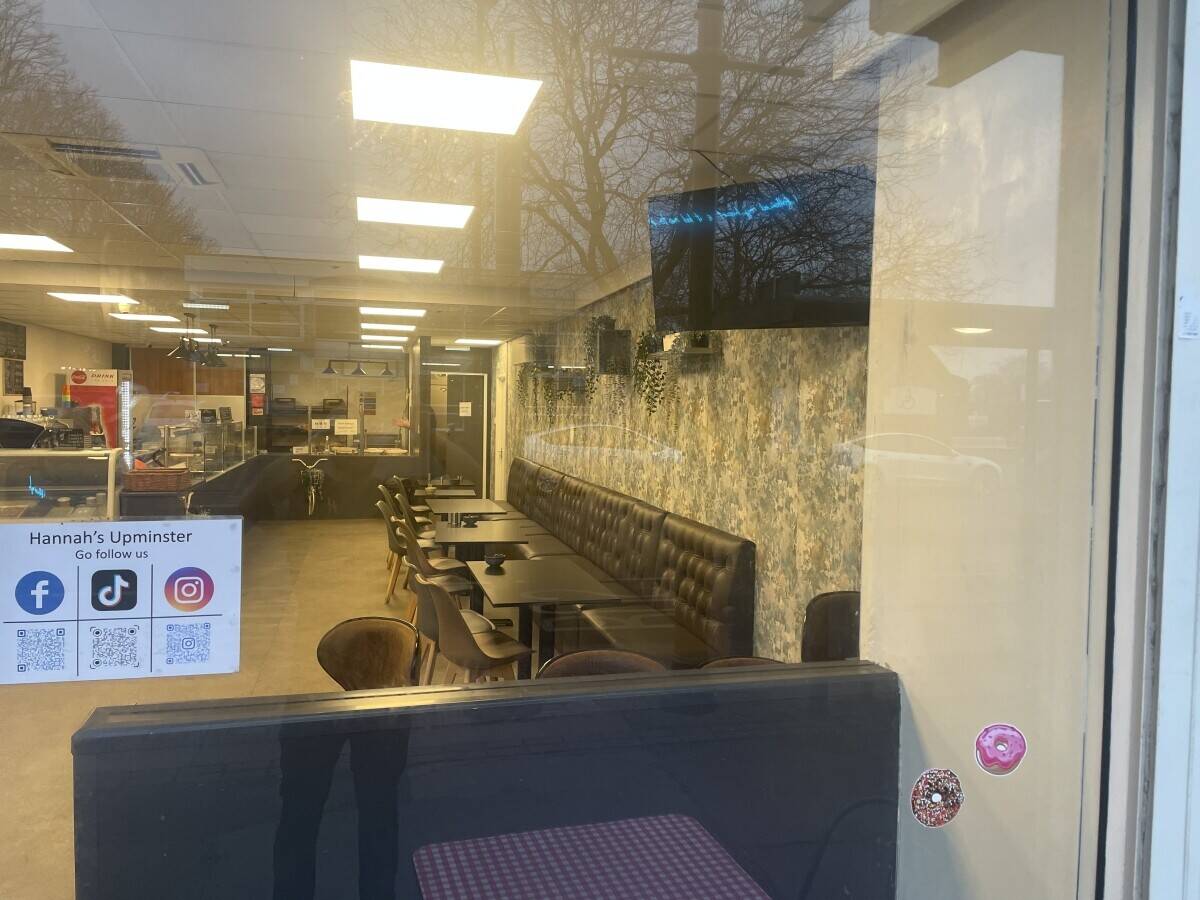 Bakery/cafe for sale in Upminster with full E license
