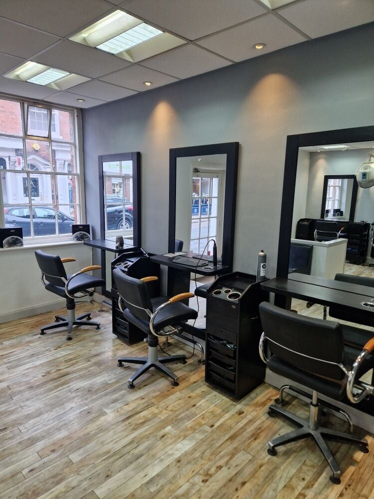 ***REDUCED***Established and Thriving Hair Salon for Sale in Coleshill Photo 6
