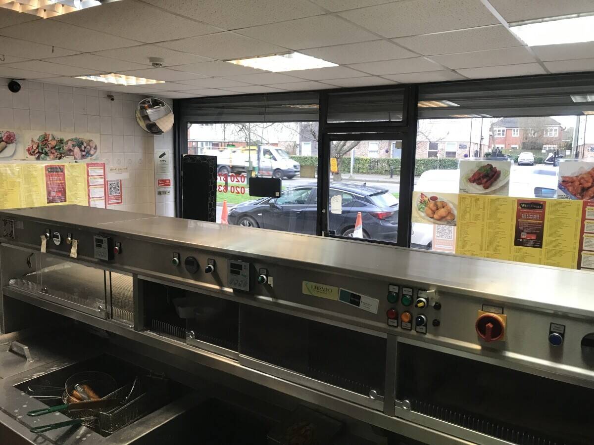 Chiense Takeaway for sale - potential for fish and chips and fried chicken shop Photo 6