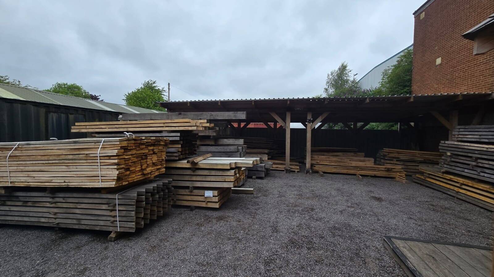 Oak Framed Structures and Construction Company in Swindon Photo 4