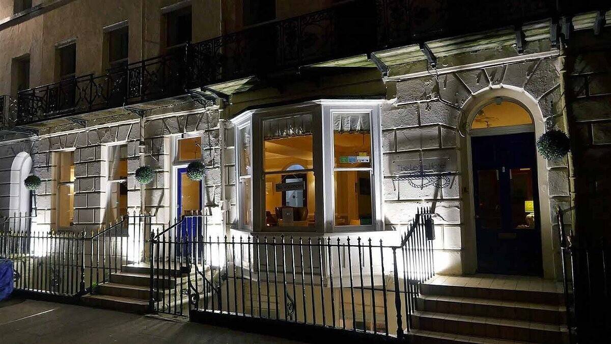 30 Bed Seafront Hotel on New Lease for Sale Weymouth Photo 6