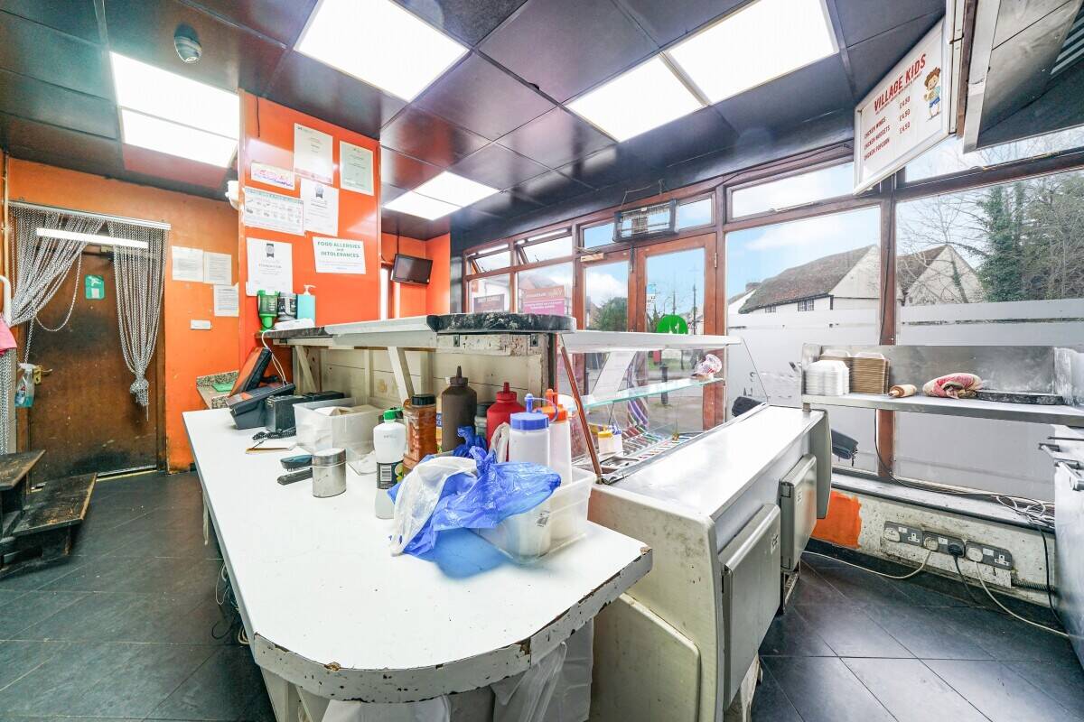Grill & Kebab and Pizza shop for sale in Colnbrook Village