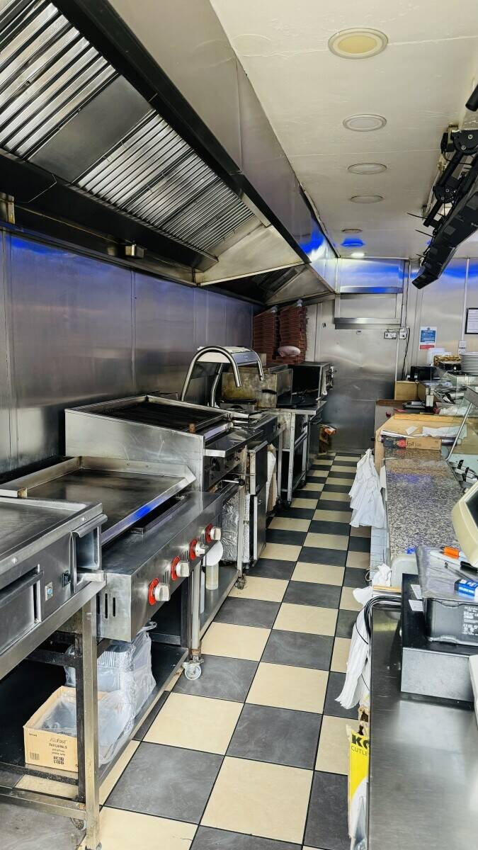 Takeaway restaurant for sale Photo 6