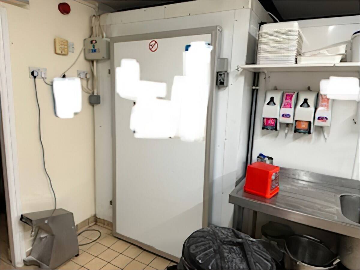 TRADITIONAL FISH AND CHIPS RESTAURANT AND TAKEAWAY FOR SALE IN COUNTY DURHAM