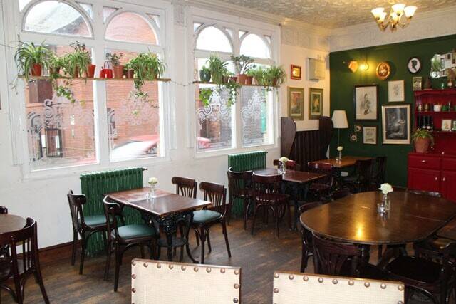 WORCESTER CITY CENTRE - HISTORIC LISTED VICTORIAN PUBLIC HOUSE