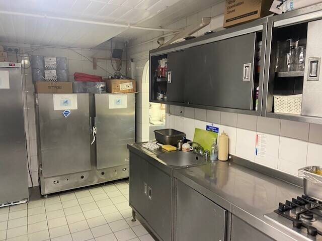 High Turnover Traditional Fish & Chip Takeaway Worcester Worcestershire Photo 6