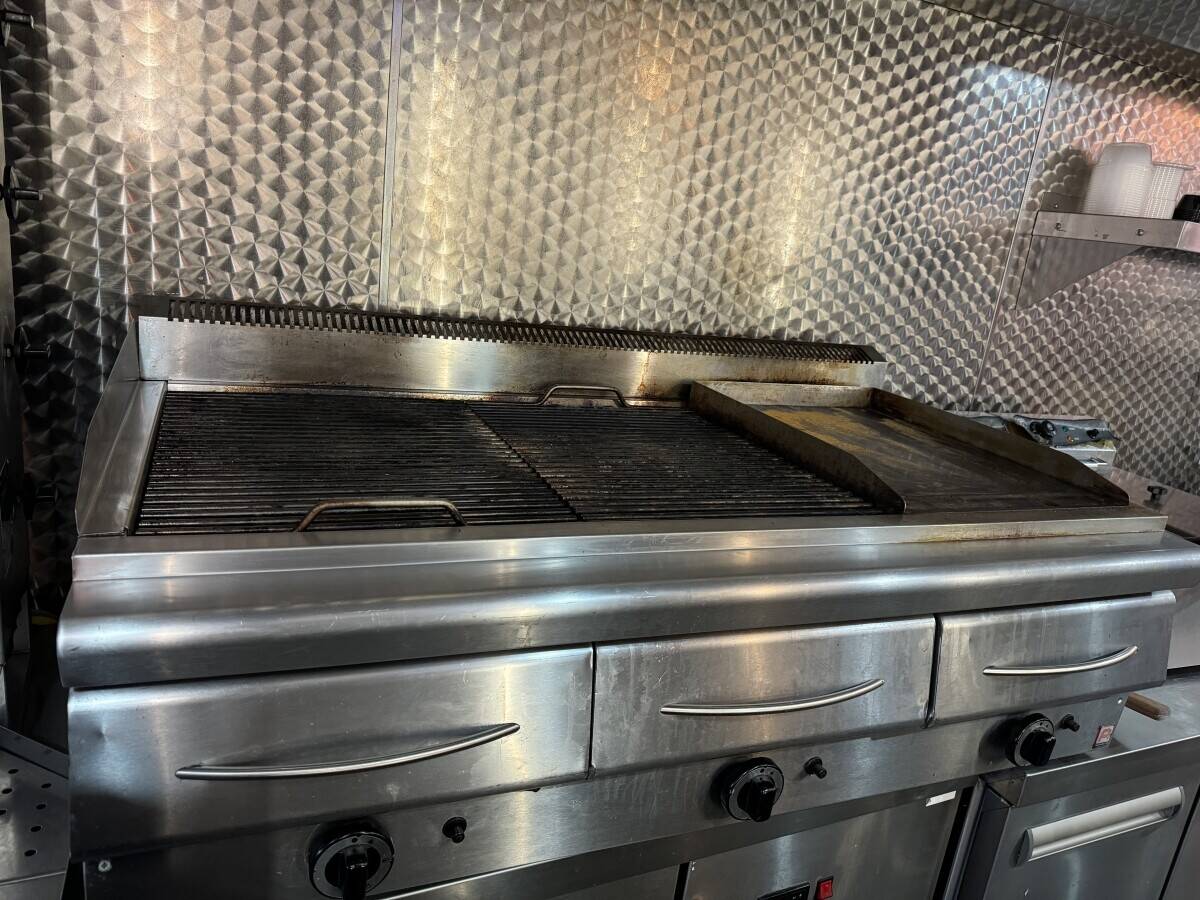 Greek restaurant takeaway Leicester city centre