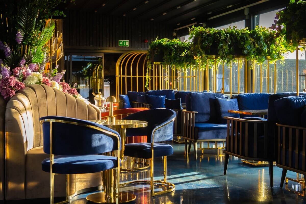 Restaurant, Rooftop Bar Lounge and Nightclub