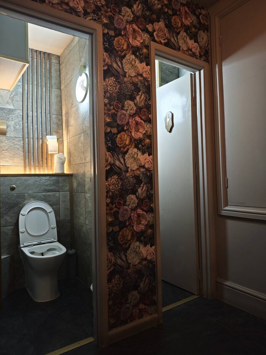 Asian Fusion restaurant for sale in Bath Photo 7