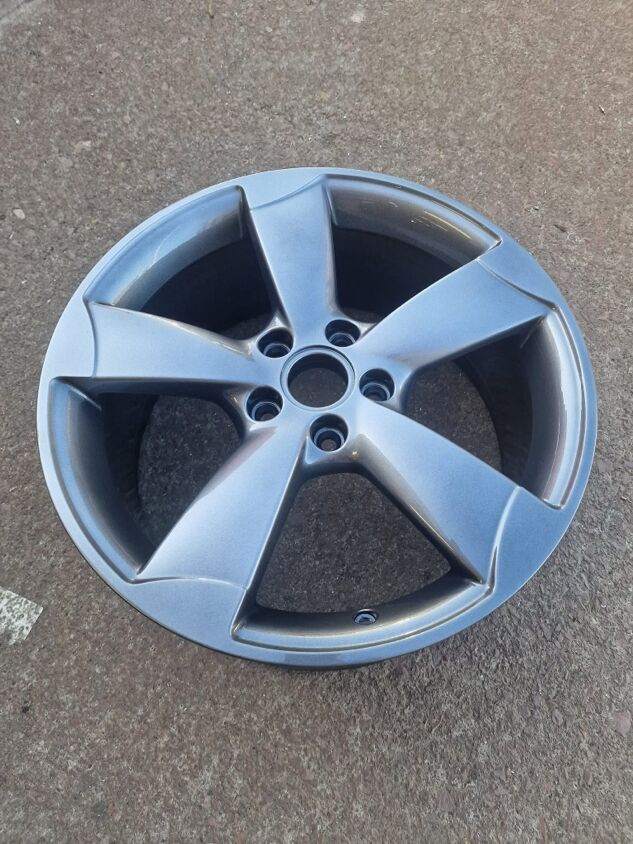 Alloy Wheel Refurbishment Business Which Includes £140,000 Worth Of Specialised Equipment Photo 6