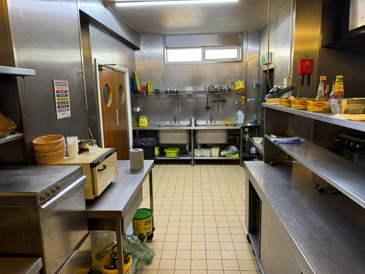 Indian Restaurant & Separate Coffee shop 2  different locations in Royton Photo 4