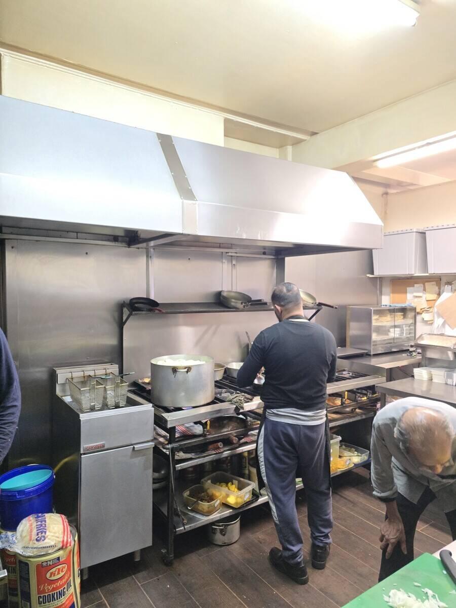 Indian Takeaway for sale in Birkenhead  Photo 6