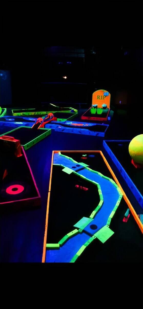 Mobile Uv Crazy golf Photo 6