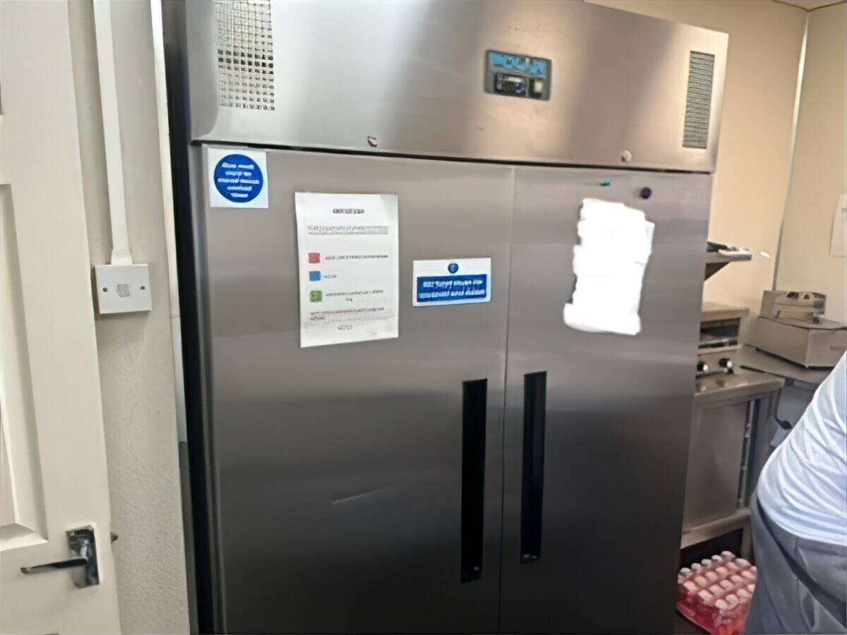 TRADITIONAL FISH AND CHIPS TAKEAWAY IN VERY SOUGHT AFTER LOCATION IN TEESSIDE Photo 6