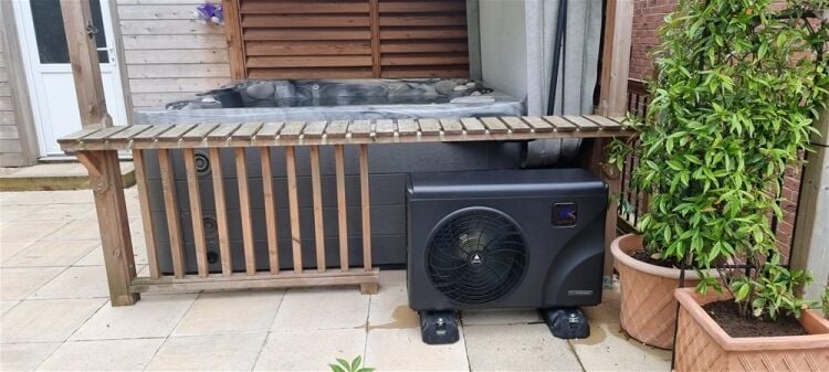 INDEPENDENT HOT TUB/POOL SERVICE AND MAINTENANCE BUSINESS