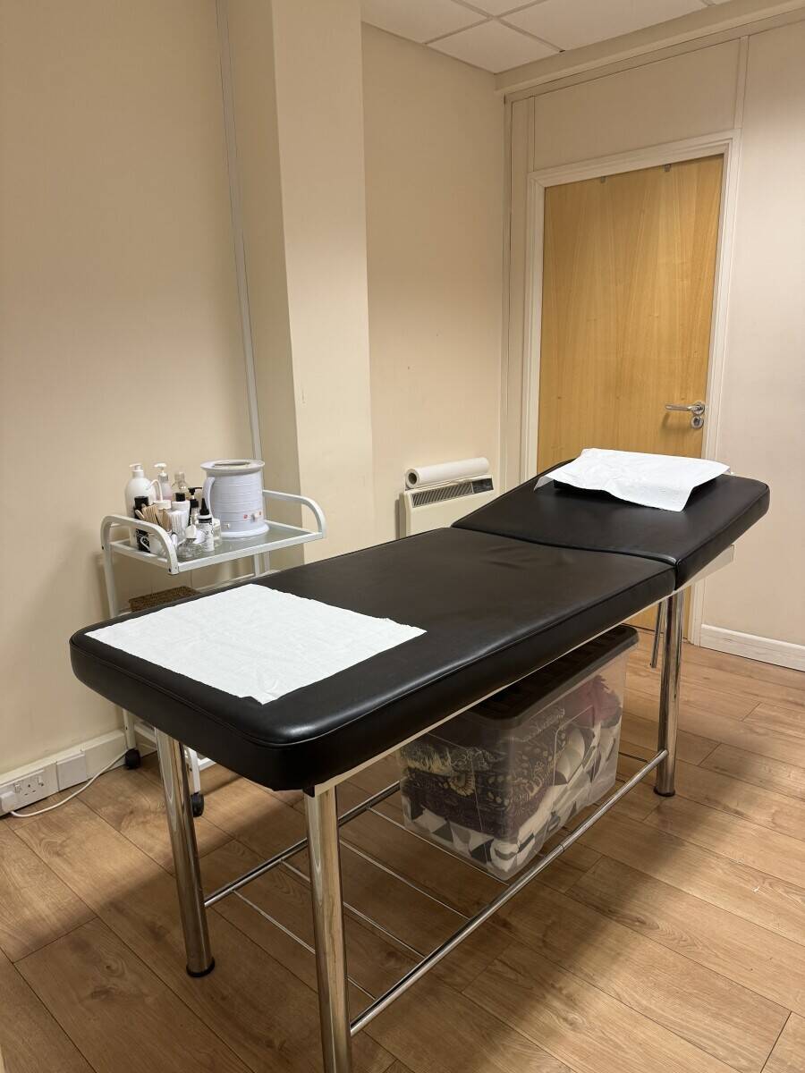 Beauty Salon for Sale in Dunstable, Beds