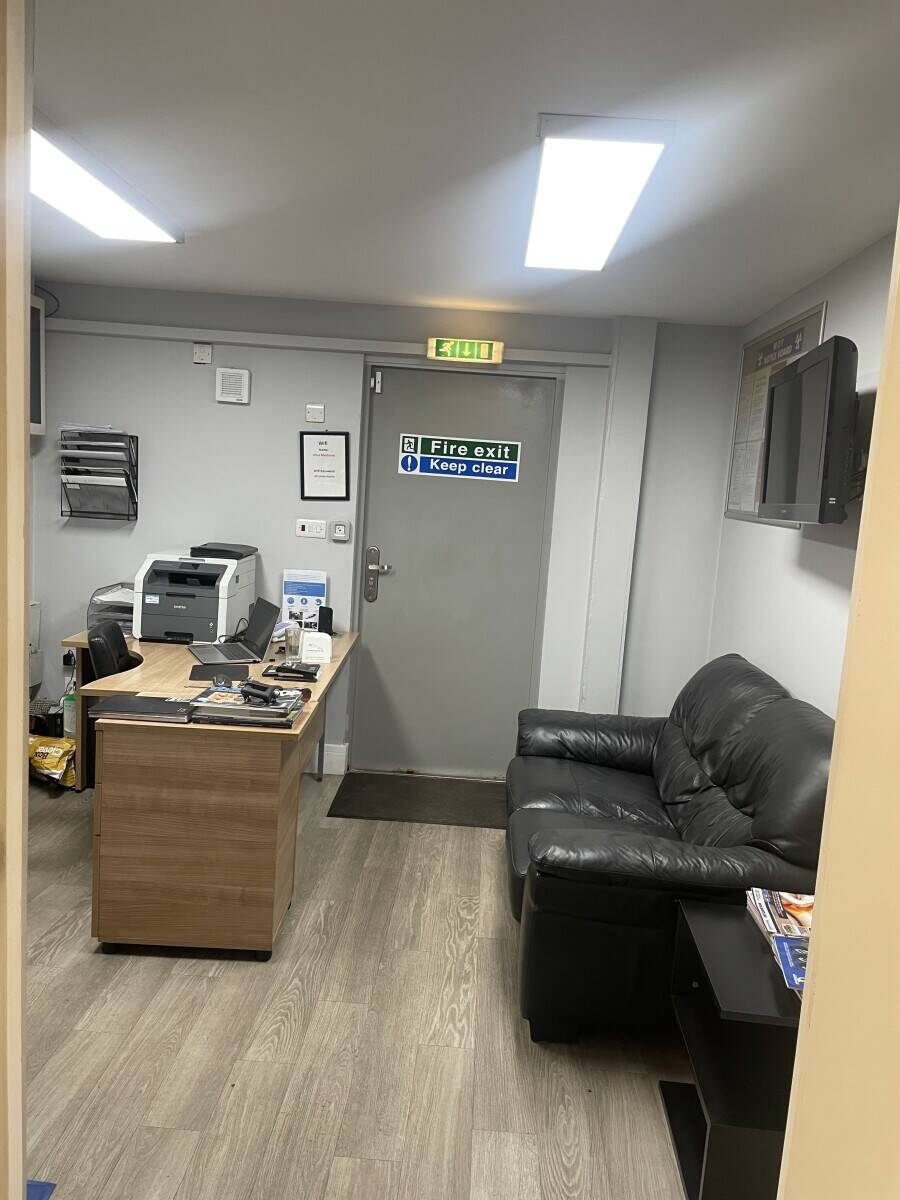 Vehicle Repairs/ Mot centre Photo 7