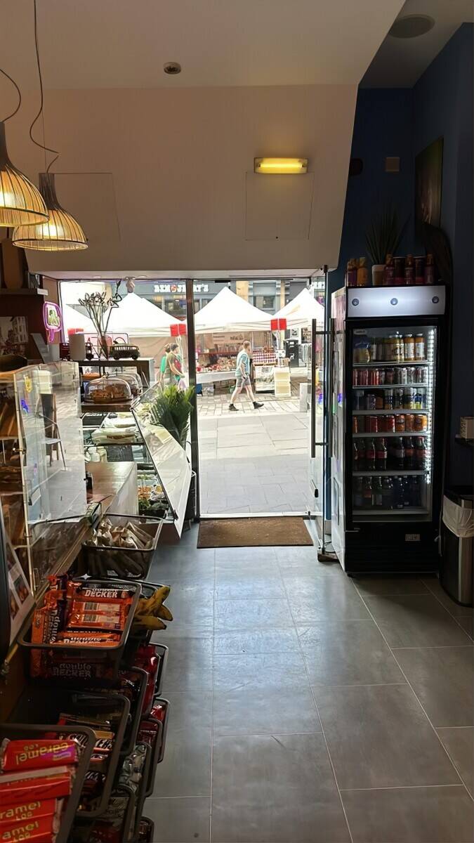 A superb Class 1 Cafe and Coffee shop opportunity (ref 1690) Photo 6