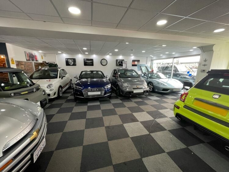 Indoor Care Sales Business with Showroom Photo 6