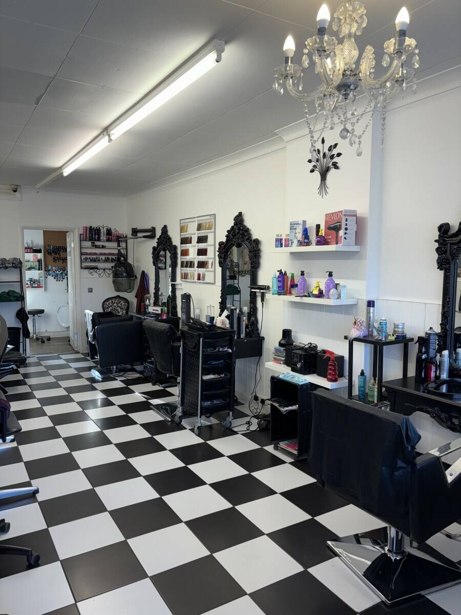 Hair and Beauty salon Photo 5