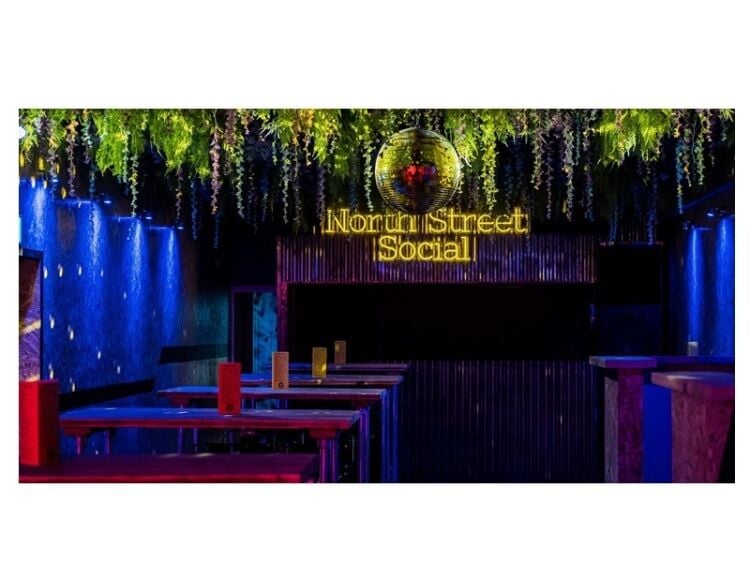 Bar/Nightclub and Live Music Venue Business Lease Sale. Photo 5