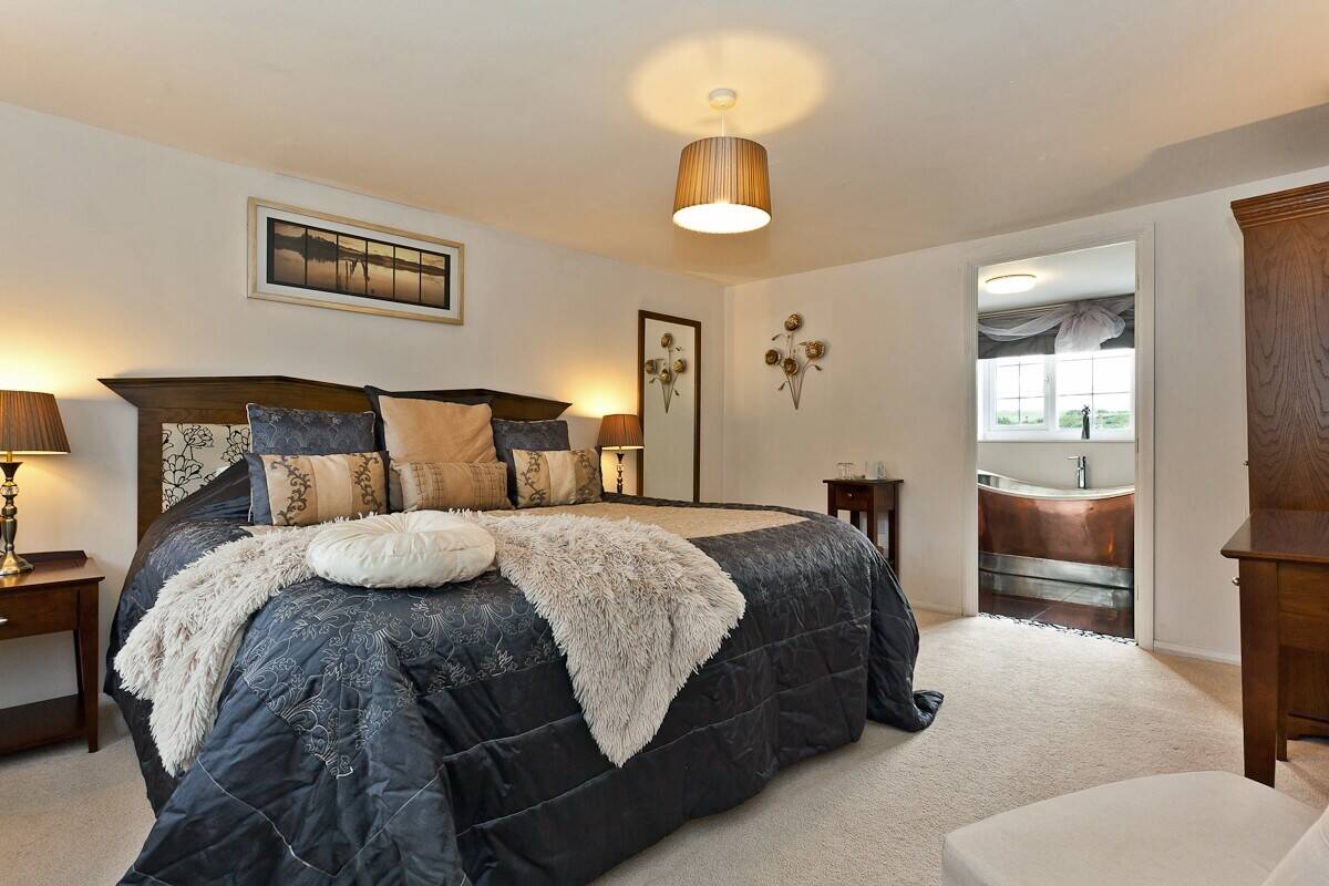 CUMBRIA - LUXURY 8 BEDROOM GUEST HOUSE LOCATED IN THE WESTERN LAKES