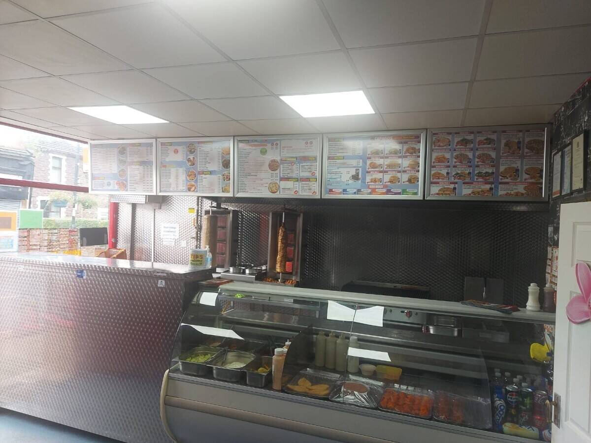 Kebab and pizza shop