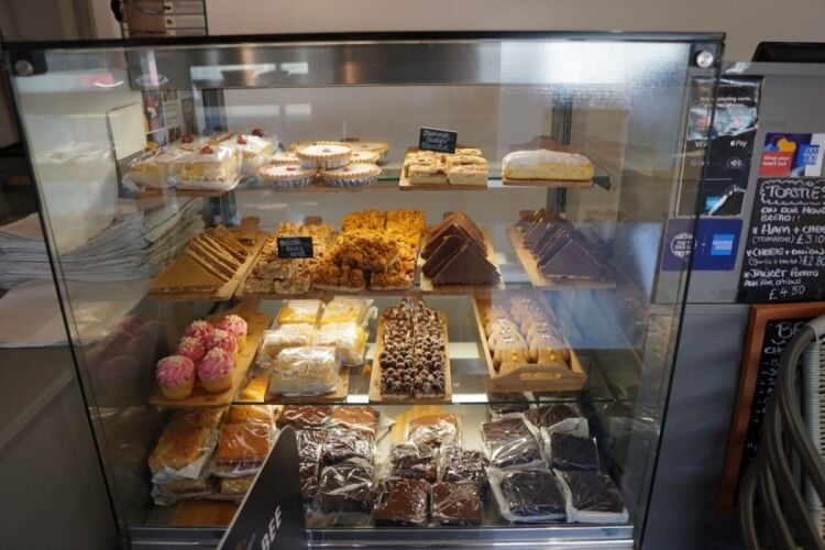 Established Bakery - Droylsden