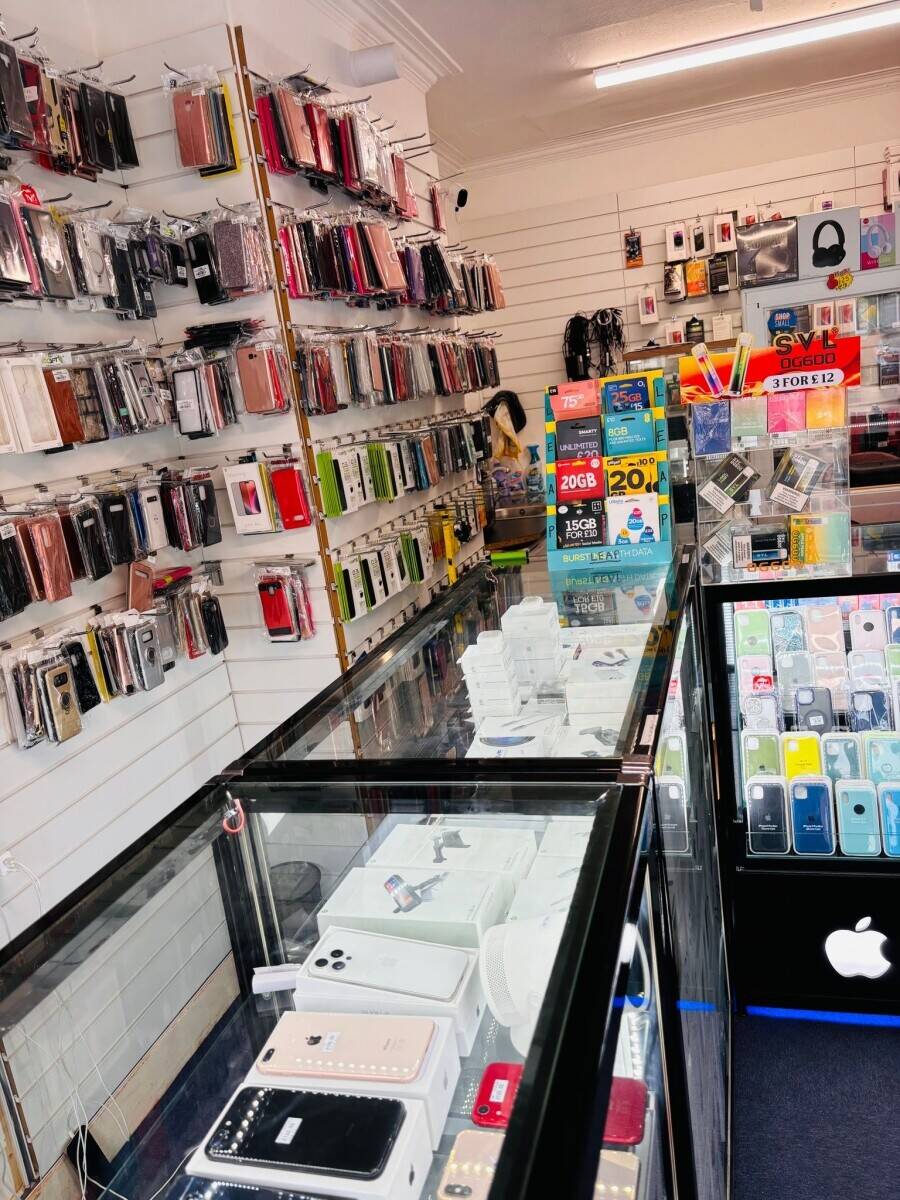 Mobile Phone shop and vape shop Photo 6
