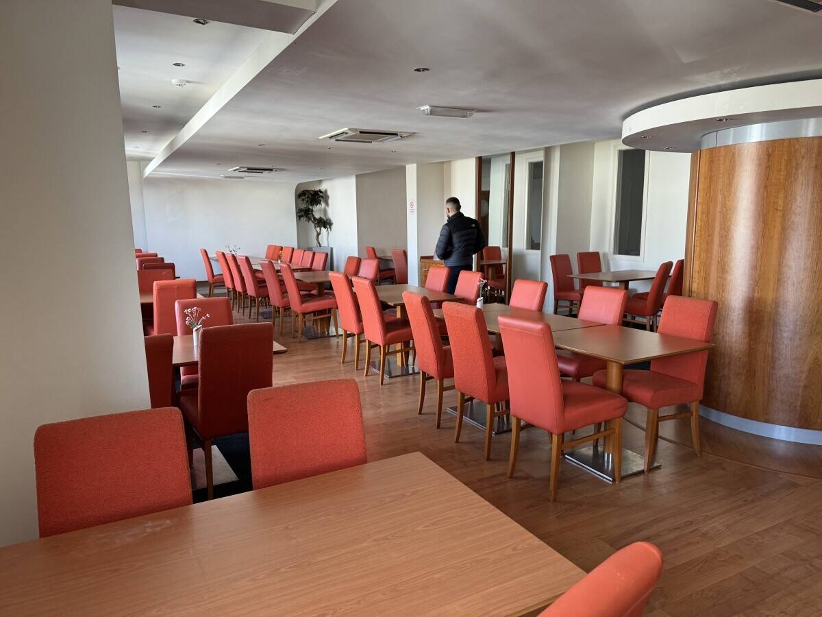 Large Indian Restaurant for sale Photo 6
