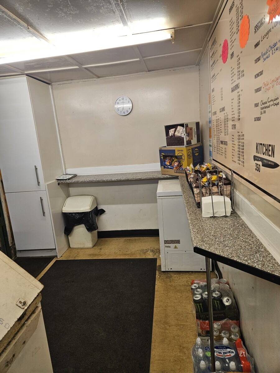 Established Sandwich Bar in Busy Industrial Area Photo 6