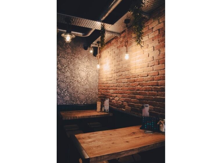 Popular & Established Cocktail Bar For Sale Photo 6