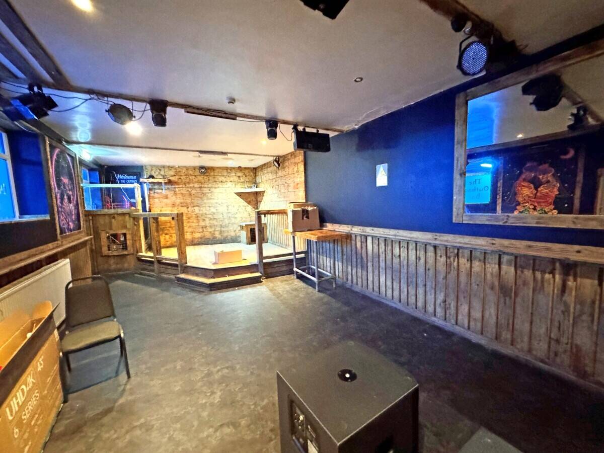 NORTH YORKSHIRE - FREEHOLD TOWN CENTRE PUB & LETTING ROOMS IN SELBY Photo 6