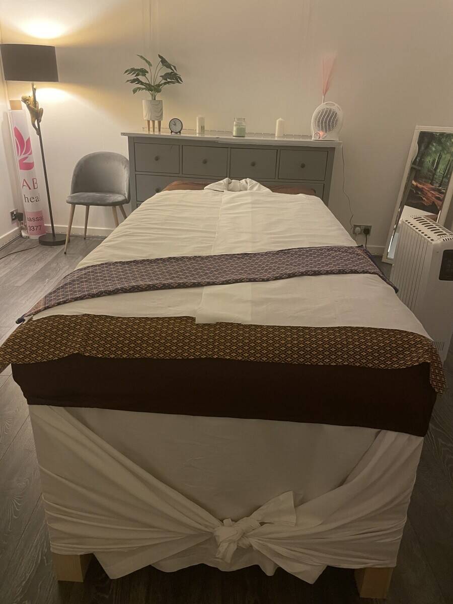 Thai massage 