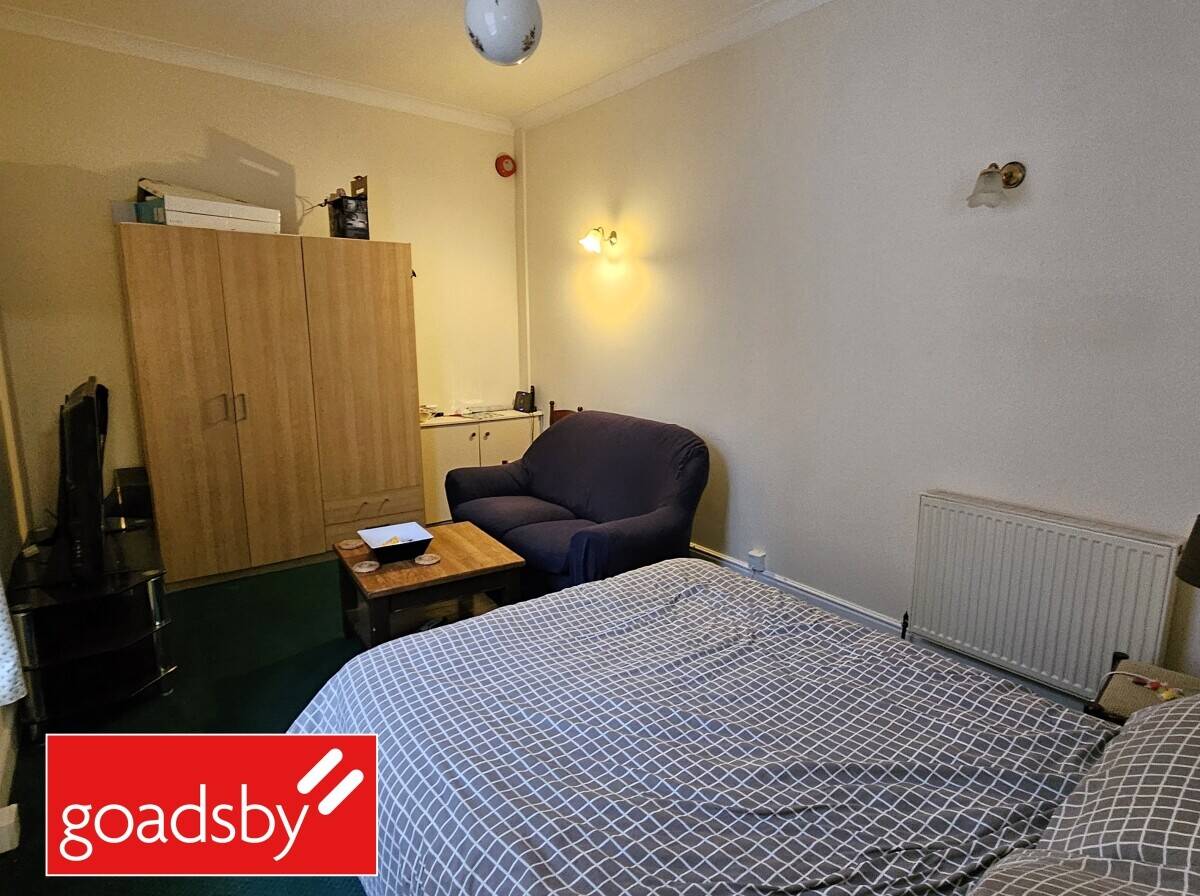 Established HMO Well Located Between Shops & Seafront
