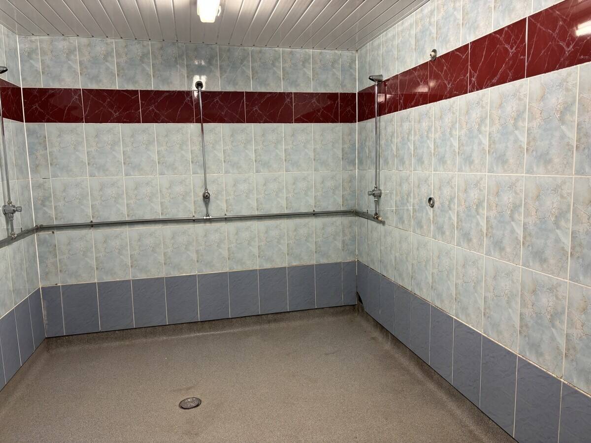 CWMBRAN - LOCK-UP SPORTS CLUB ON THE EDGE OF INDUSTRIAL AREA Photo 6