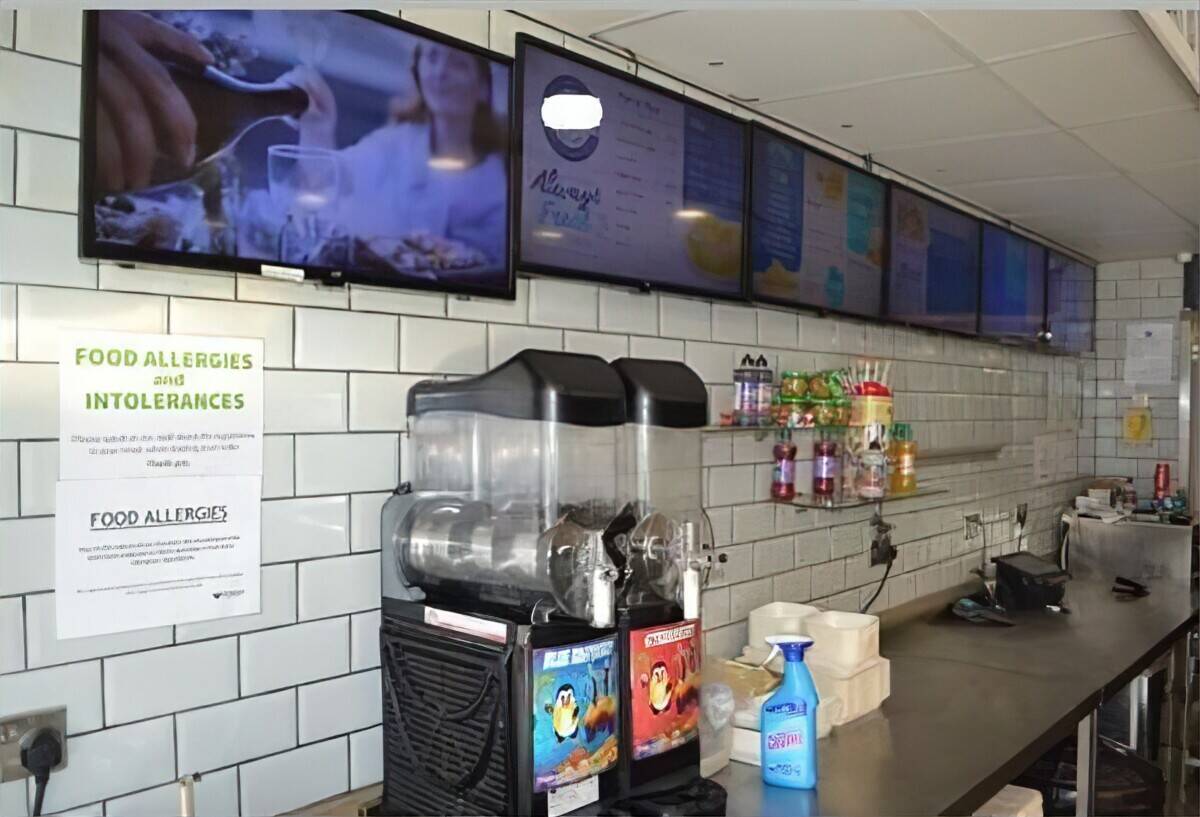 Staff Run, Fish and Chip Shop with Accommodation Photo 6
