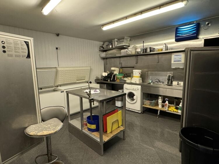 Takeaway Premises Lease for Sale