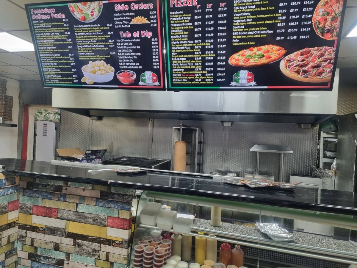 Italian fast food takeway it's perfect erya with Low rent