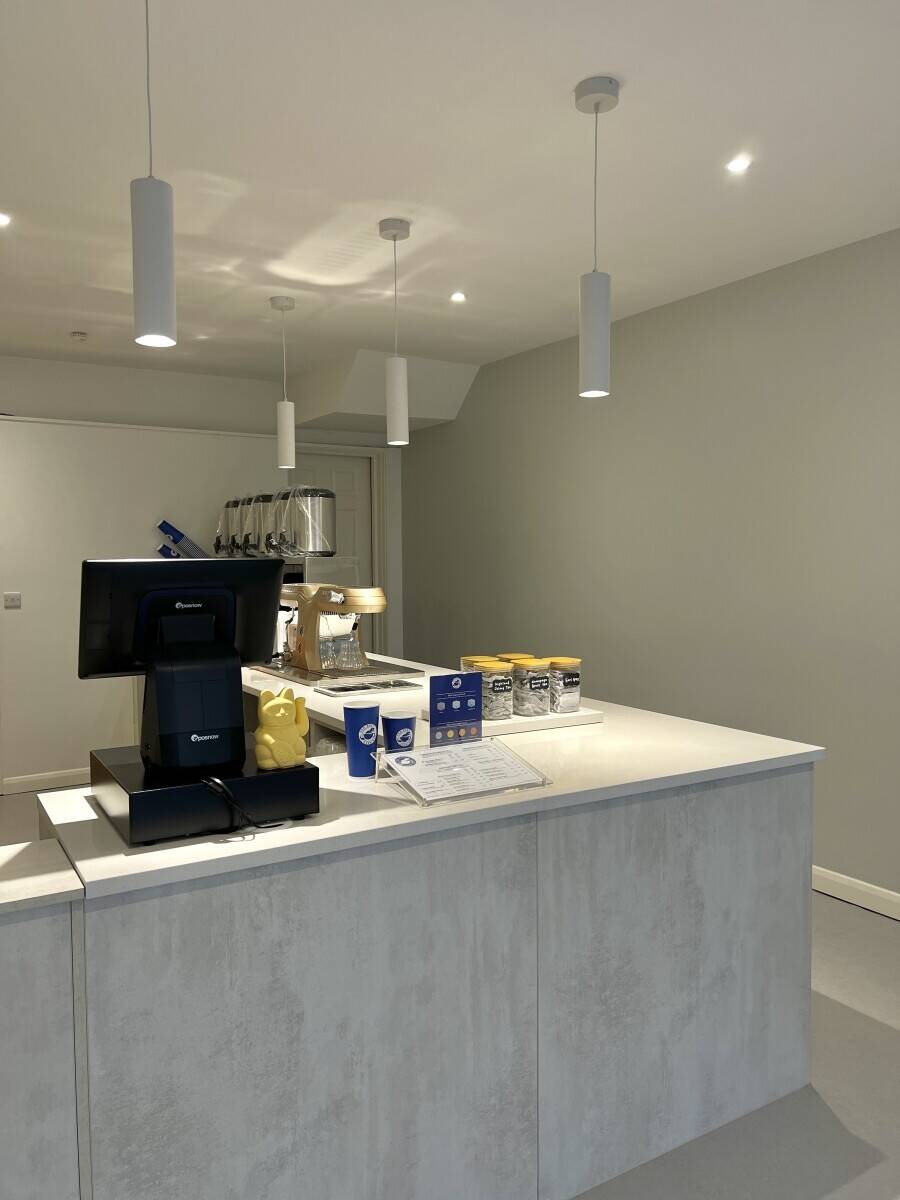 Bubble Tea Shop in Sea Road Sunderland Photo 6