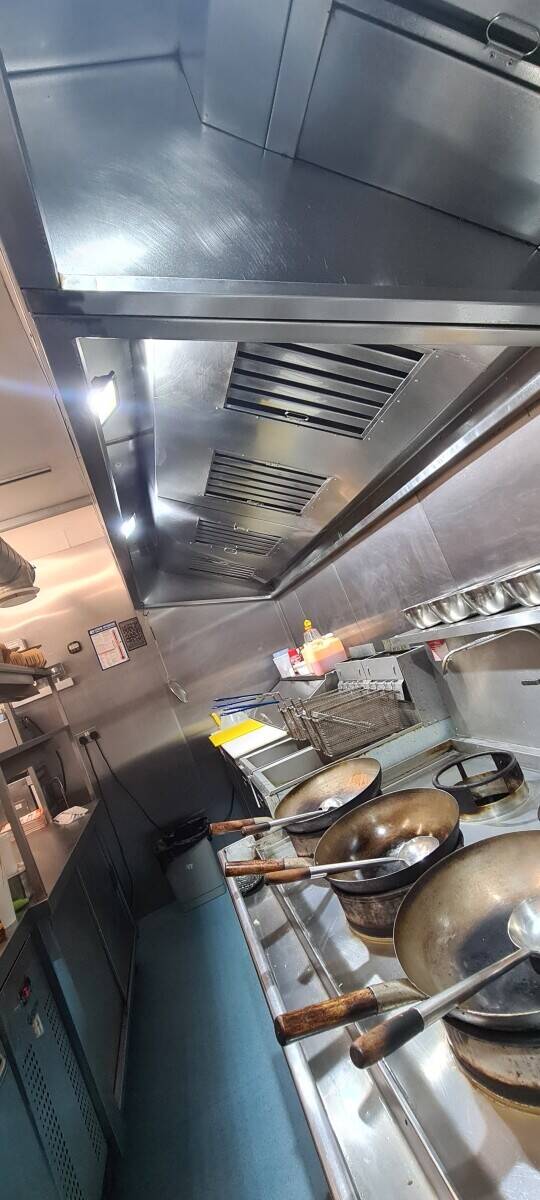 Fully Fitted Takeaway for Sale in North London