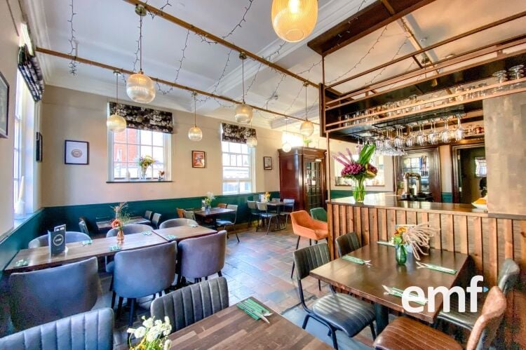 Pizza Restaurant, Bar & Takeaway