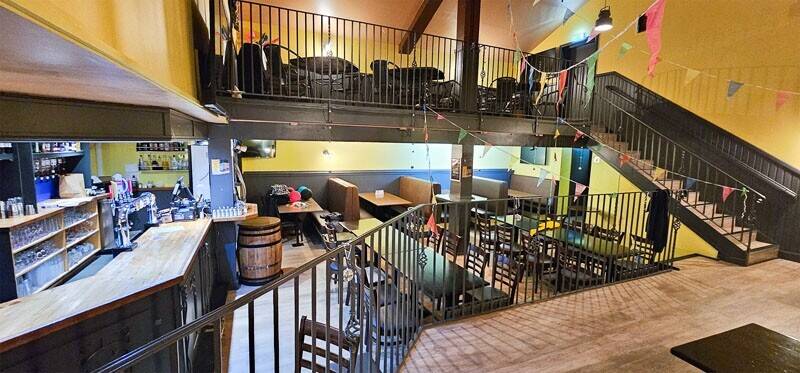 Substantial Bar & Restaurant Opportunity including large 4-bedroom flat in Carluke Photo 6