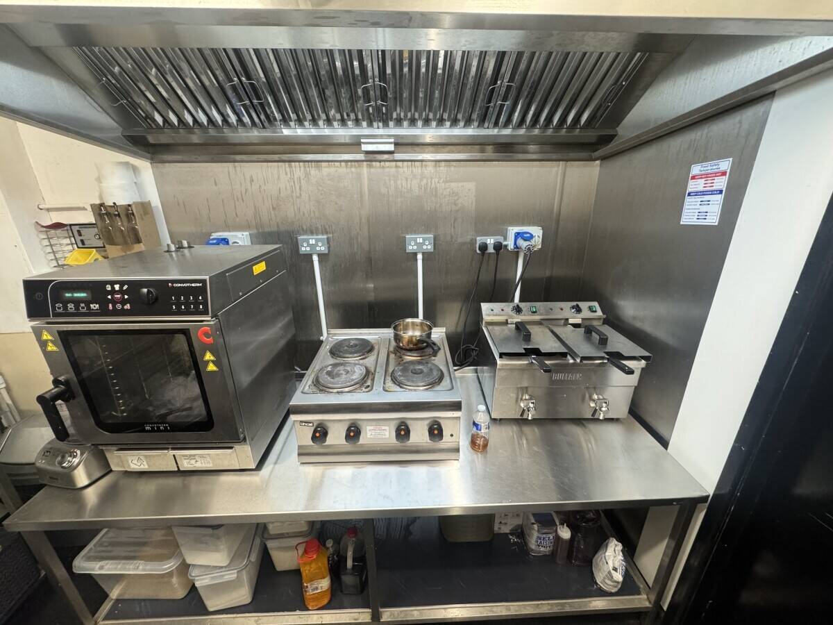 Fully Equipped Restaurant for Sale in Sittingbourne Photo 6