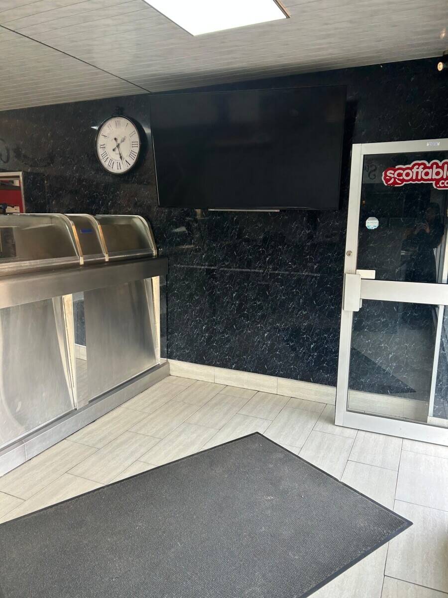 Mancini's Street Food, Newmains Wishaw Leasehold For Sale - Very Busy Shop with Impressive Turnover